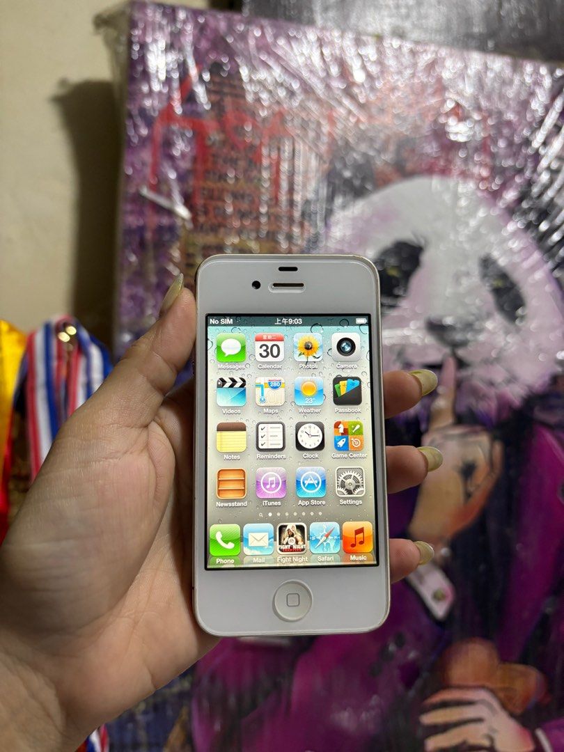 iphone 4s ios6 😍 16gb (Category: Portable Audio Accessories) located in Quezon City. Submitted by shawi_08 (Listing ID 1395704289, Image 2). Description: Rare Iphone 4s Ios 6 😍❤️ with complete box ✅ with free earphone ✅ with free cord charger ✅ with games and music ✅.