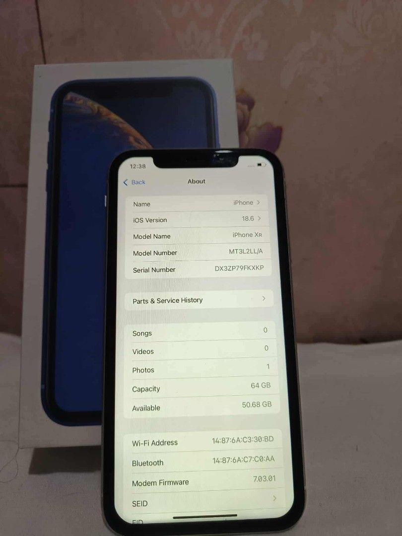 Iphone XR White (Category: iPhone X Series) located in Mandaluyong City. Submitted by adapparelandtech (Listing ID 1395653118, Image 3). Description: Iphone XR 64gb white Fu any sim 83battery makinis white no face id Trutone work.