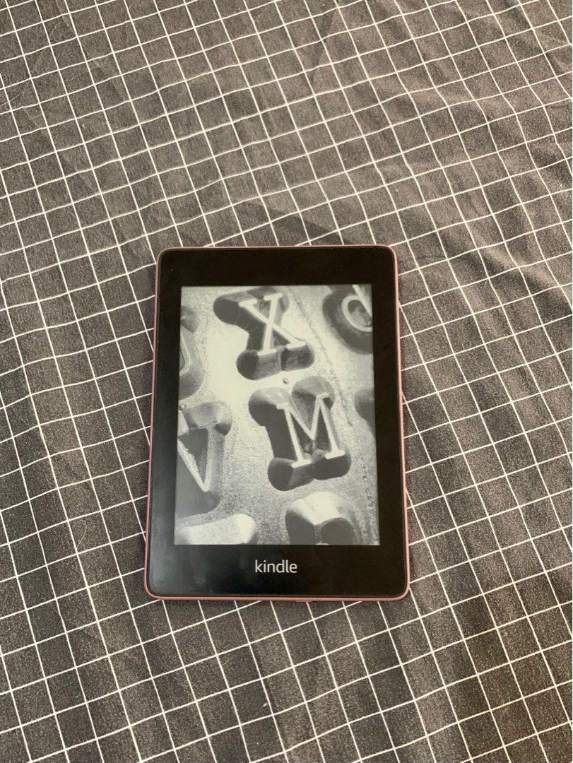 Kindle Paperwhite 32gb (Category: E-Readers) located in Muntinlupa City. Submitted by ivyxfolklore (Listing ID 1395570485, Image 2). Description: - kindle paperwhite 10th edition (32gb) - comes with a screen protector freebie - Selling as-is for parts or repair (frozen screen with ghost touch) - slight stain from the stickers (stickers removed) ( device for refurbishment) Pm for sure buyers only .