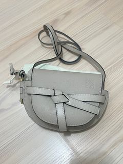 （分類：）位於 。 由 renamiru 提交（商品編號 1395673197，圖片 1）。簡介： 。