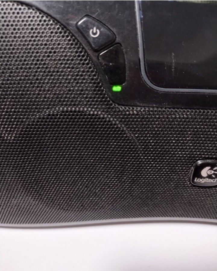 LOGITECH SPEAKER FOR I PHONE WITH OLDER PIN DOCK CONNECTOR (Category: Soundbars, Speakers & Amplifiers) located in Paranaque City. Submitted by maapolonio (Listing ID 1395601841, Image 2). Description: please see description of item together with photos.