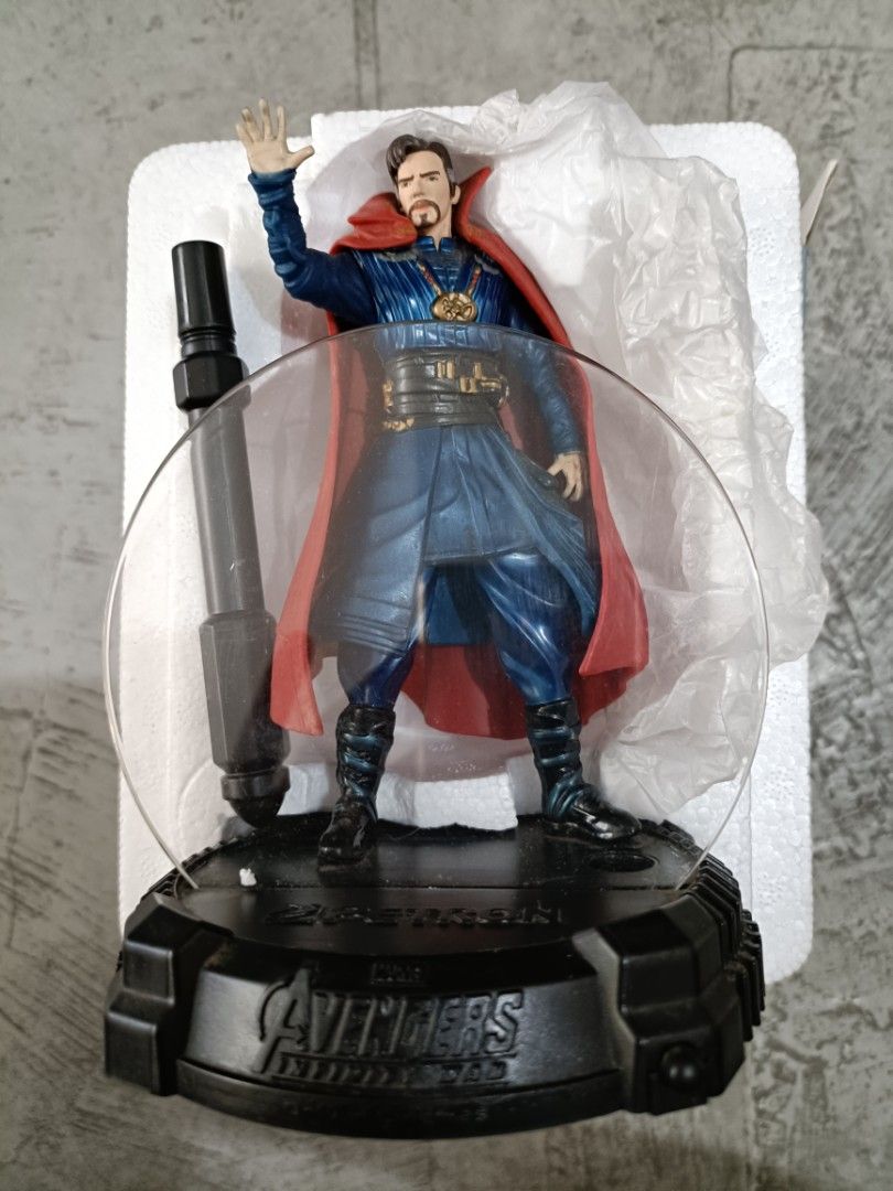 Petron Avengers Infinity War Doctor Strange Electronic Message Board Die cast display (Category: Western Merchandise) located in Quezon City. Submitted by icergo (Listing ID 1395697708, Image 2). Description: Selling Petron Avengers Infinity War Doctor Strange Electronic Message Board Die cast display Displayed previously, but no damage.