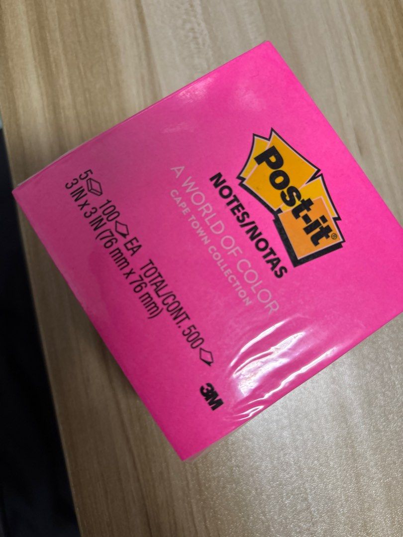 Post it notes (Category: Stationery & School Supplies) located in Singapore. Submitted by evildevil (Listing ID 1395618971, Image 2). Description: I have around 10 packs. 1 for $7 2 for $10 Take all 10 packs for $40.