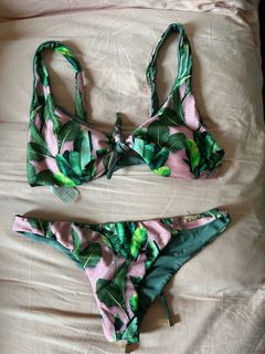 (Category: ) located in . Submitted by _p_a_o_l_a_ (Listing ID 1395583287, Image 1). Description: .