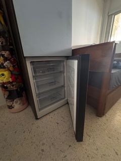 (Category: ) located in . Submitted by royalecollections718 (Listing ID 1395701128, Image 1). Description: .