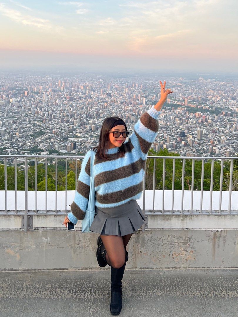 SHEIN MISSGUIDED Brown & Blue Stripe Sweater (Category: Longsleeves) located in Muntinlupa City. Submitted by kkiswardrobe (Listing ID 1395692739, Image 2). Description: Bought for ₱1500. Only used once. Fixed price only unless getting 3 items. No issues :) LOC: San Miguel Manila MOP: BPI / Gcash MOD: Lalamove / J&T ONLY.