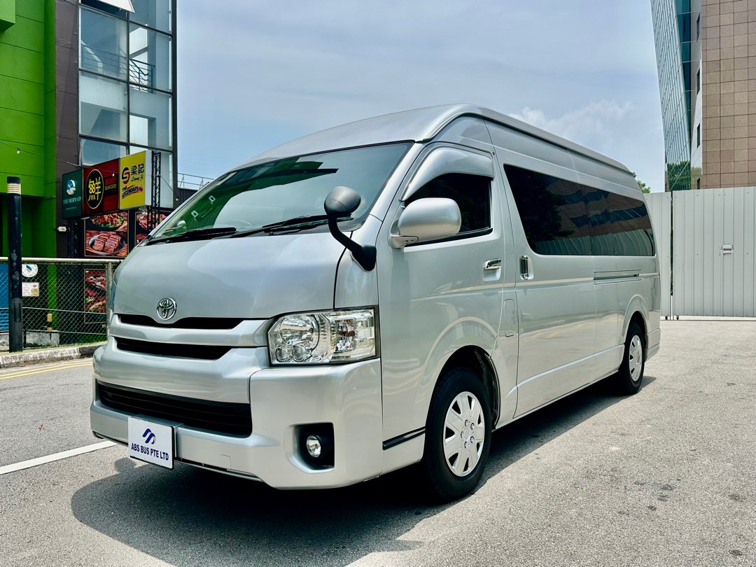 Toyota Hiace High Roof Diesel 3.0 Commuter 14-Seater Bus [Euro VI] (A ...