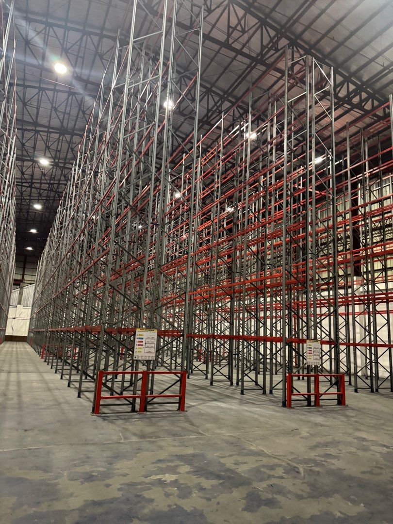Warehouse in Malolos, Bulacan For Lease (Category: Commercial) located in Manila. Submitted by ADB.Realtor (Listing ID 1395659338, Image 3). Description: FOR LEASE Warehouse in Malolos, Bulacan (approx. 100meters away to mcarthur highway, and approx. 5mins away to NLEX) Not flooded Area With loading bays. Available Area: 15,000 sqm. Rate: 330/sqm. For serious inquiries and viewing requests, please send us a DM or contact us now. Thank you. Albert
