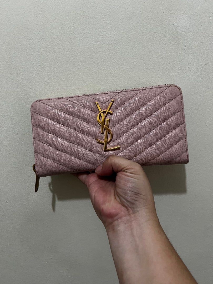 Ysl wallet (Category: Luxury Bags & Wallets) located in Valenzuela. Submitted by dianzskiyo (Listing ID 1395625861, Image 1). Description: 📍SELF - AUTHENTICATION📍 Preloved Ysl wallet 📍 what you see is what you get 📍 Managed ur expectation - this is preloved 📍 Slightly negotiable 📍 All details were already posted (pls check photos para iwas sa redundant na tanong 😉) 📍 Color may vary due to lighting 💡 📍 + SF 📍Last pic for refence only ct