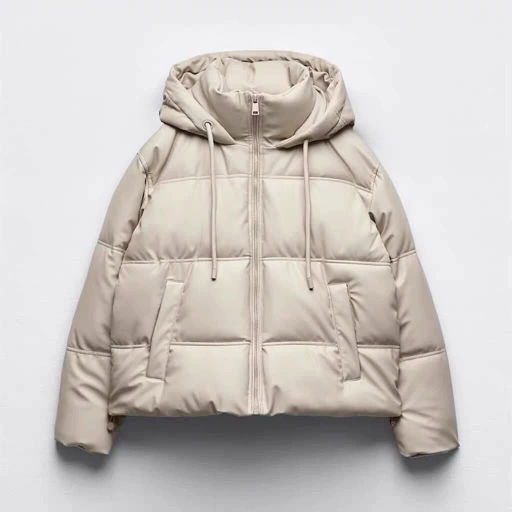 Zara Faux Leather Cropped Puffer Jacket - Medium (Category: Coats, Jackets and Outerwear) located in Balanga. Submitted by kyleweeee (Listing ID 1395723070, Image 1). Description: .