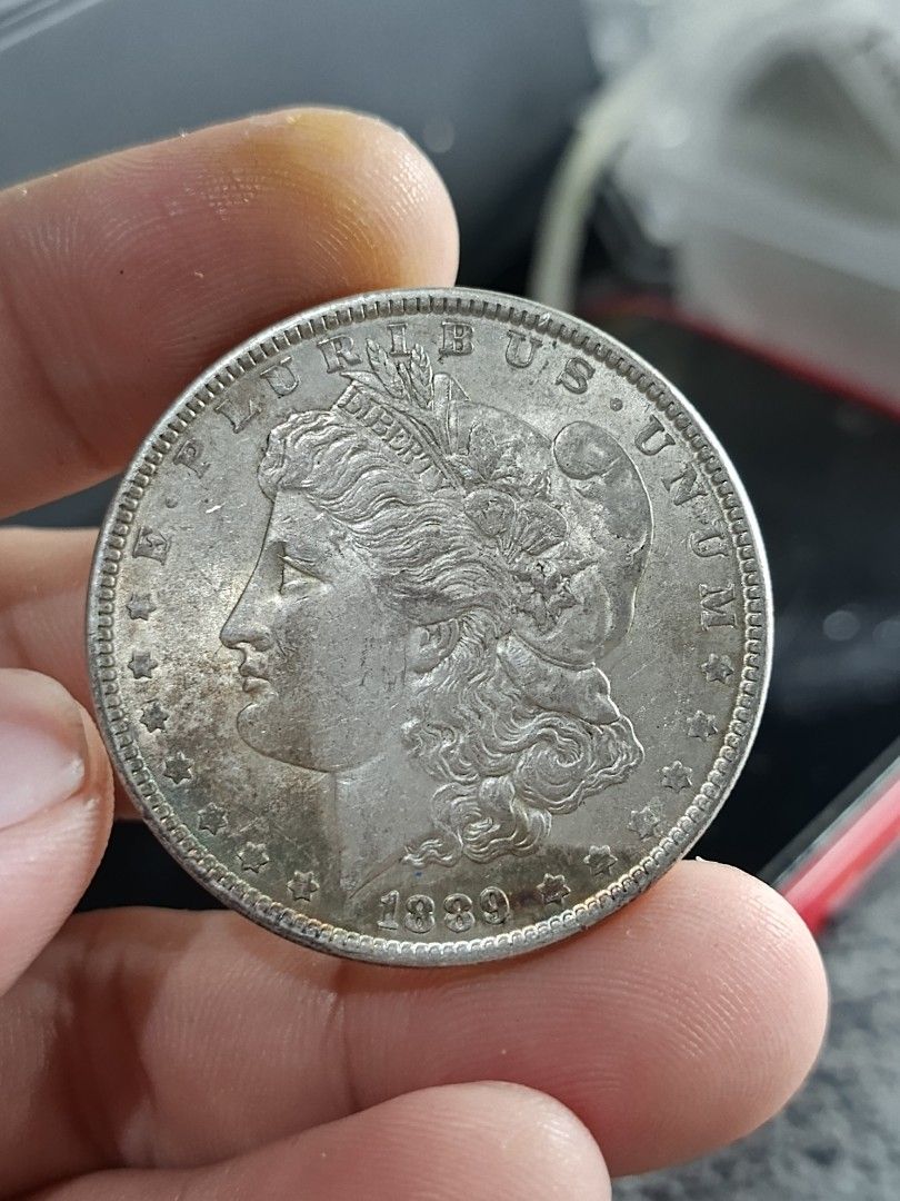 1889 MORGAN DOLLAR (Category: Currency) located in Quezon City. Submitted by Coiners (Listing ID 1390737798, Image 1). Description: .
