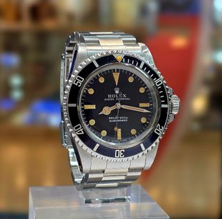 (Category: ) located in . Submitted by davidofftimepieces (Listing ID 1390683592, Image 1). Description: .
