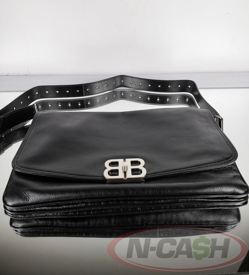 Balenciaga BB Soft Leather Flap Bag Black Large (Category: Luxury Bags & Wallets) located in Makati City. Submitted by luxury_by_ncash_2 (Listing ID 1390664521, Image 3). Description: N-Cash Pawnshop "Instant Cash for Bags, Watches, Cars, and Electronics" https://www.ncash-pawnshop-philippines.com/ Balenciaga BB Soft Leather Flap Bag Black Large 9.8/10 in appearance. Clean interior. Made in Italy Serial Number: 748488.1000.0.643888 Inclusions: Bo