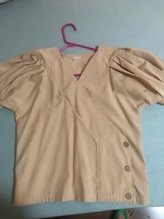 (Category: ) located in . Submitted by sof1958 (Listing ID 1390739311, Image 1). Description: .
