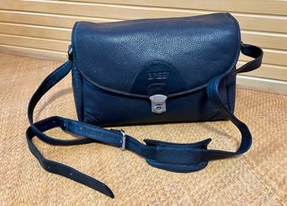 Bree 皮革斜孭袋64228595888001110