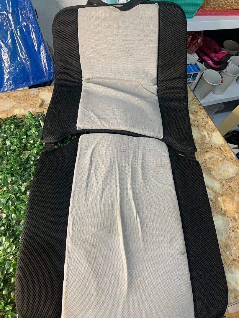 Car seat cover (Category: Car Seats) located in Tuguegarao City. Submitted by zealearth.27e2d4 (Listing ID 1390759678, Image 2). Description: ang lambut niyan from suplus japan.