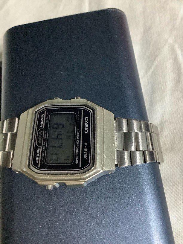 Casio F-91w authentic (Category: Men's Watches) located in Baguio. Submitted by agozun61 (Listing ID 1390708244, Image 3). Description: Quartz authentic good running condition .