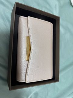 （分類：）位於 。 由 yuenb00 提交（商品編號 1390735403，圖片 1）。簡介： 。