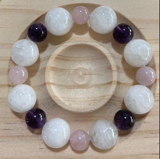 (Category: ) located in . Submitted by crystals5 (Listing ID 1390735269, Image 1). Description: .