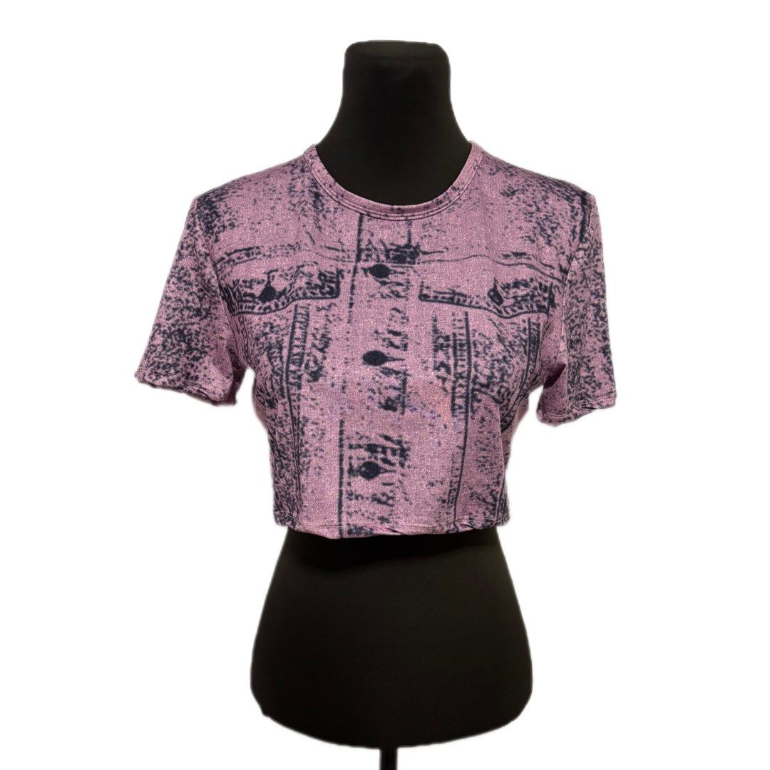 DCMJ Graphic Crop Top Shirt (Category: Shirts) located in Makati City. Submitted by veentaph (Listing ID 1384898319, Image 3). Description: - Brand New - Great Quality - Size L on tag but fits sizes XS to M - Very Stretchy.