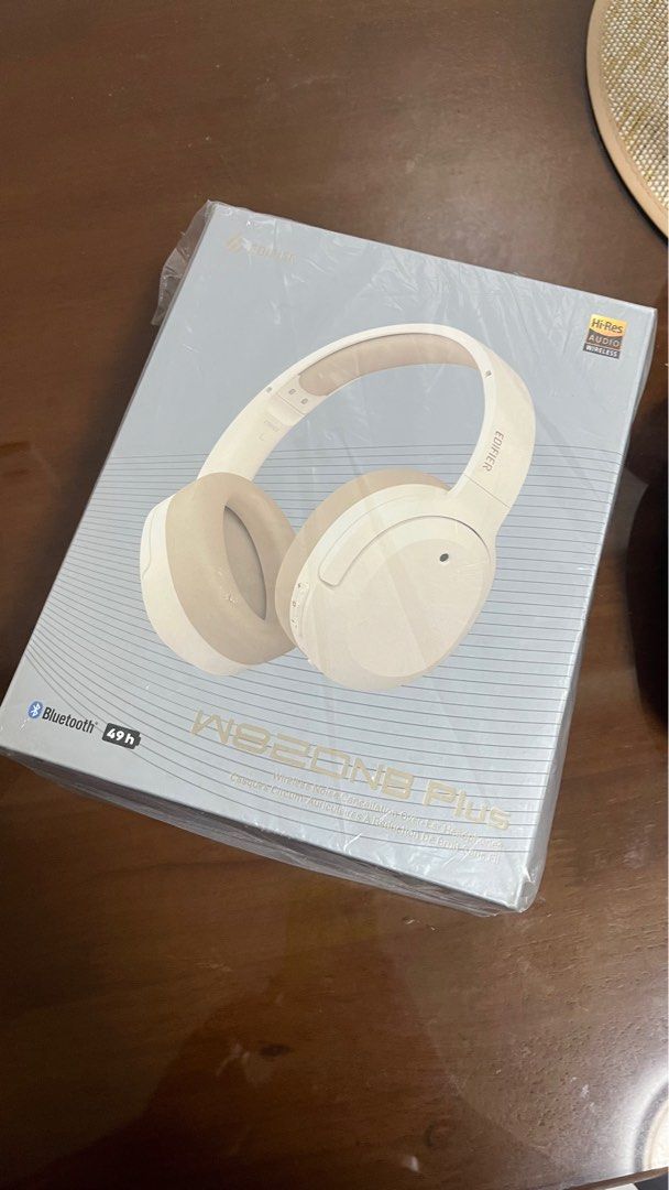 Edifier W820NB Plus (Category: Headphones & Headsets) located in Taytay. Submitted by prelovedbybenny (Listing ID 1390705656, Image 1). Description: Edifier W820NB Plus - with free black case (in photos) - Like new, used only twice for bar review in 2024 RFS: Decluttering MOP: PAYO via GCash/QRPH Delivery: Lalamove, GrabExpress, MoveIt, Angkas (c/o buyer).