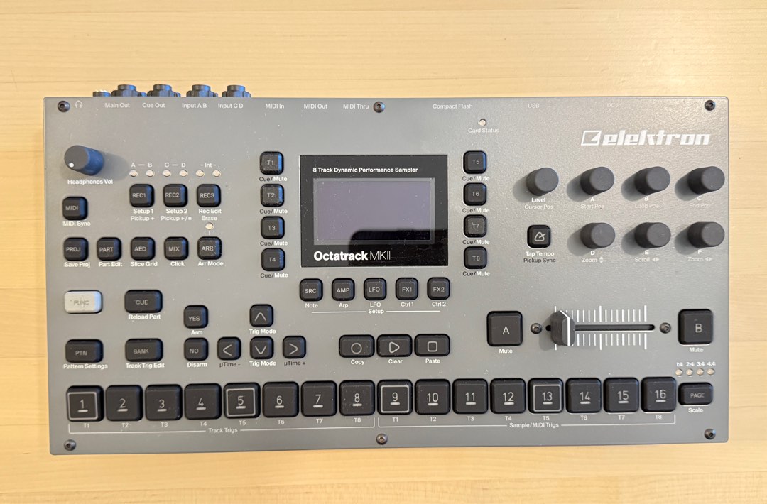 Tracked Dynamic Sampler Rig Elektron Octatrack MKII 8-Track Dynamic Performance Sampler with Lid ...