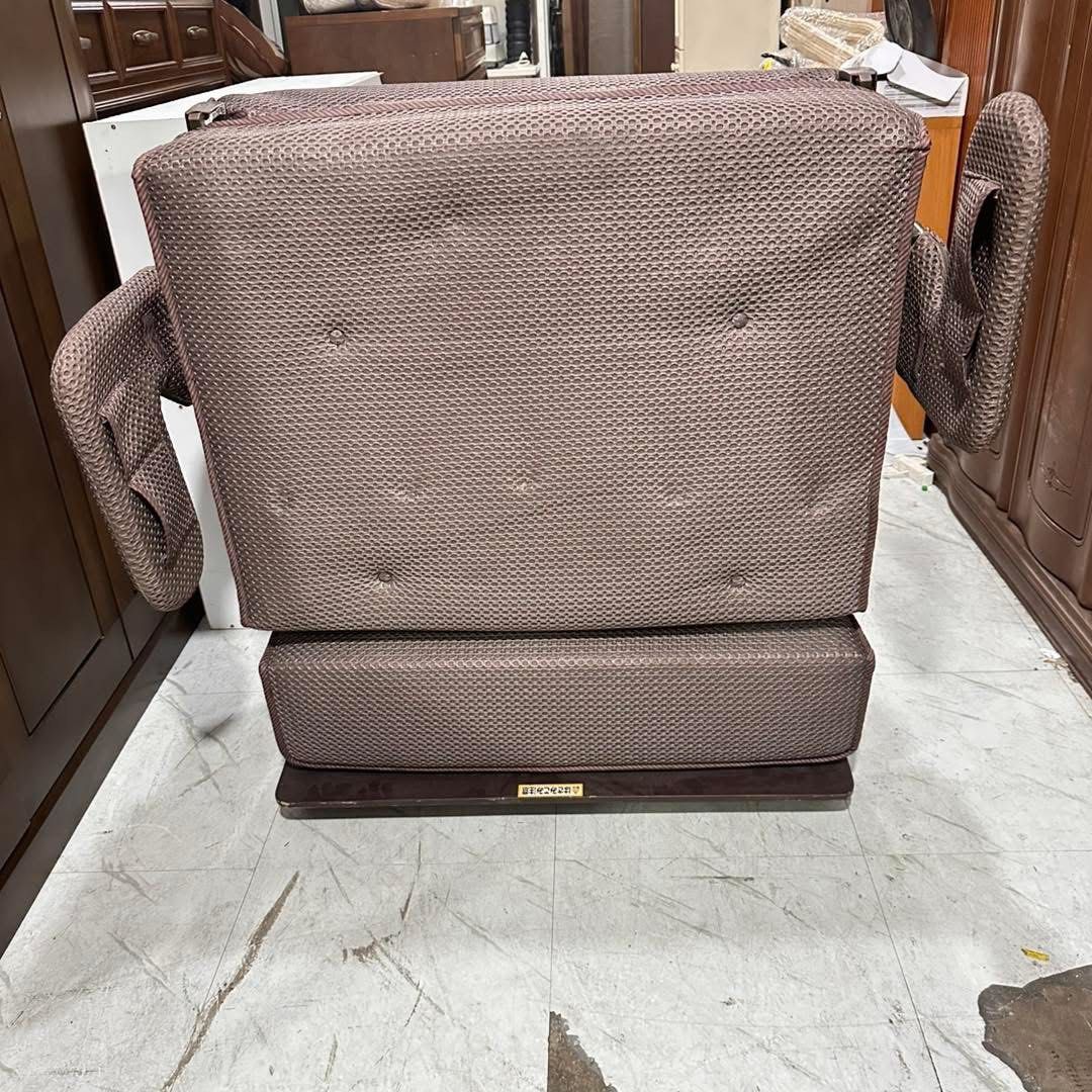 Folding bed japan surplus (Category: Bed Frames & Mattresses) located in Manila. Submitted by Hezcki (Listing ID 1390745881, Image 1). Description: .