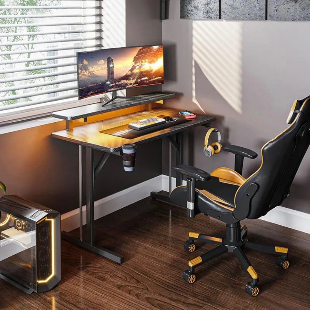 Gaming Setup Desk Table | Carbon Texture Gamer Desk Table | Monitor ...