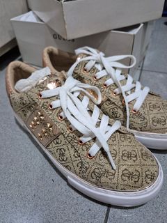 Guess shoes Dijual Beli 100+ Guess shoes online Carousell