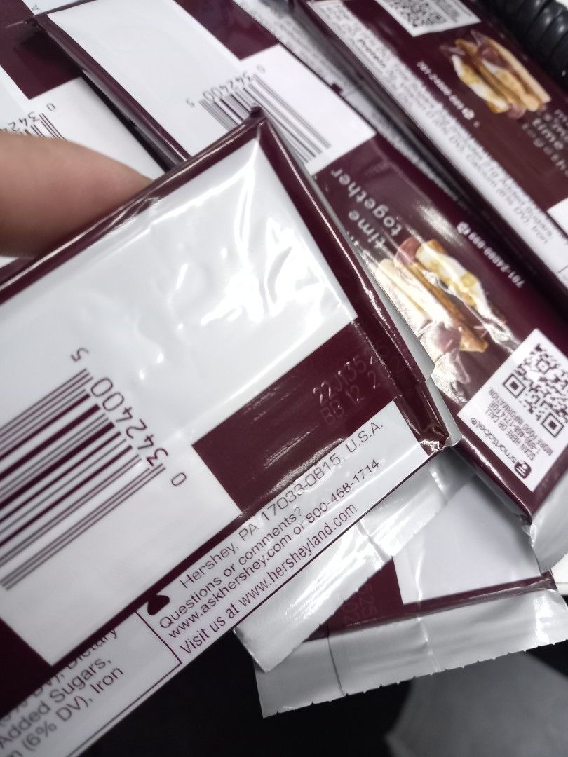 Hershey's Milk Chocolate 43g (Category: Other Food & Drinks) located in Makati City. Submitted by FallForwardEnterprise (Listing ID 1390658978, Image 2). Description: Hershey's Milk Chocolate 43g Quality Guarantee US Best Before 12-2025 Price 40 below srp 26 pcs onhand loc. Makati-Taguig contact us Thank You Uuu God Bless.