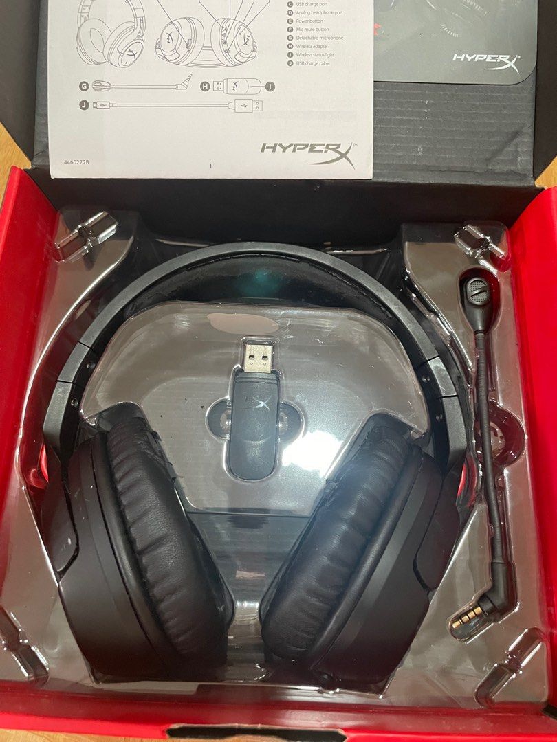 HyperX cloud flight wireless headphones (Category: Headphones & Headsets) located in Quezon City. Submitted by iu777 (Listing ID 1390671352, Image 2). Description: Selling pre-owned in very good condition HyperX cloud flight wireless Complete with box, mic, charger, manuals Only issue is torn leather portion of foam but works perfectly Best deal! 1/4 original price .
