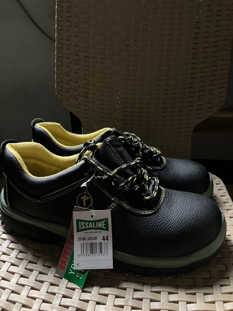 Issaline Industrial Shoes (Category: Sneakers) located in Muntinlupa City. Submitted by vase1 (Listing ID 1390629797, Image 2). Description: BRAND NEW Size UK: 10 US: 11 Eur: 44 negotiable .