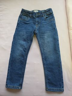 (Category: ) located in . Submitted by liying594 (Listing ID 1390631762, Image 1). Description: .