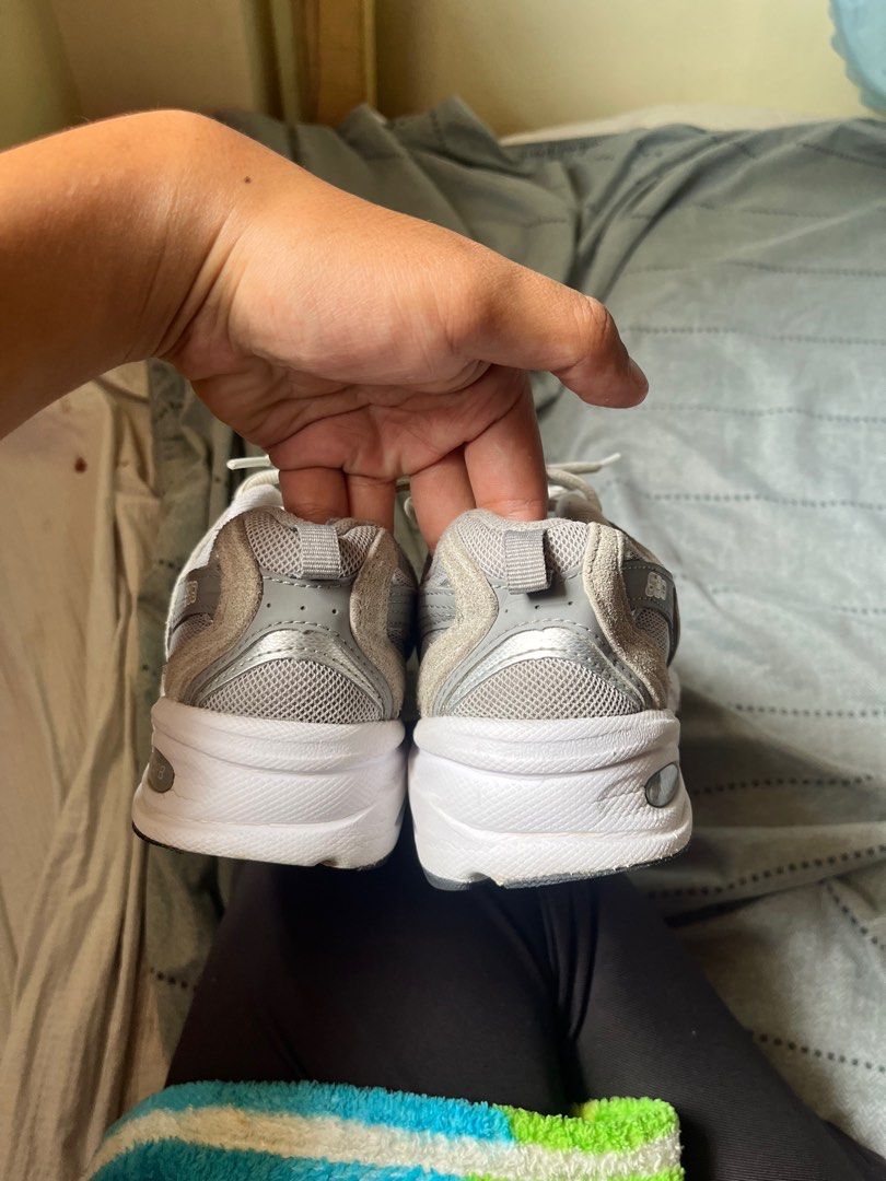 NEW BALANCE 530 (Category: Sneakers) located in Molave. Submitted by hared_dos (Listing ID 1390624896, Image 3). Description: .