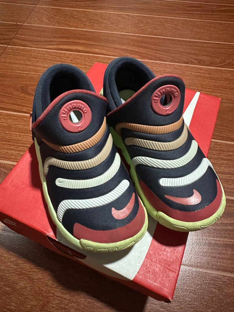 Nike Shoes for kids (Category: Babies & Kids Fashion) located in San Fernando. Submitted by donaborj (Listing ID 1390771136, Image 1). Description: Preloved shoes In good condition Comes with a box Size: EU 27 (16cm).
