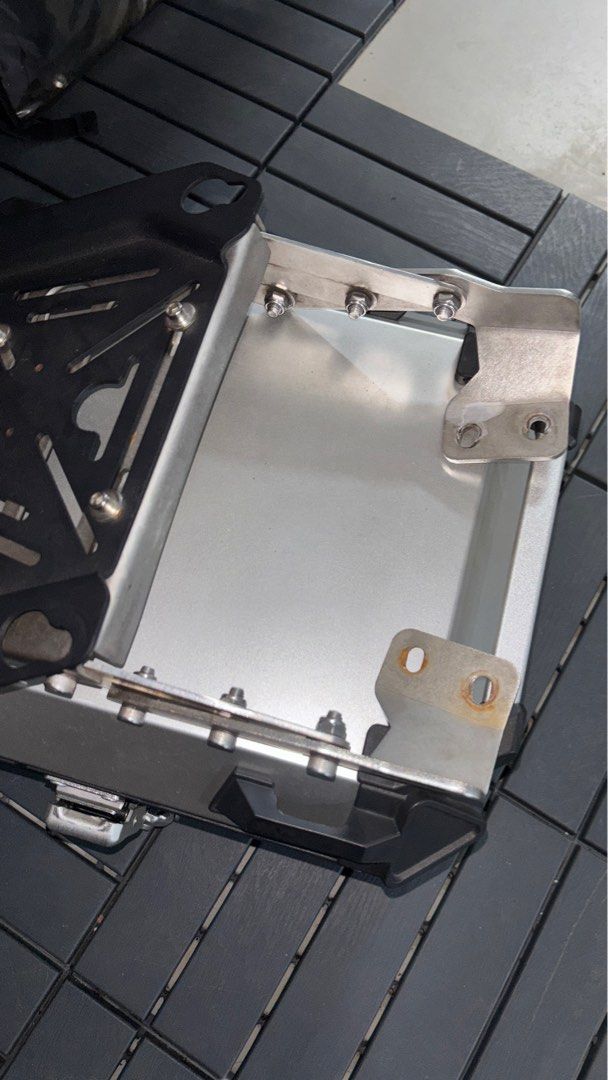 Param rack ( spark ), Motorcycles, Motorcycle Accessories on Carousell