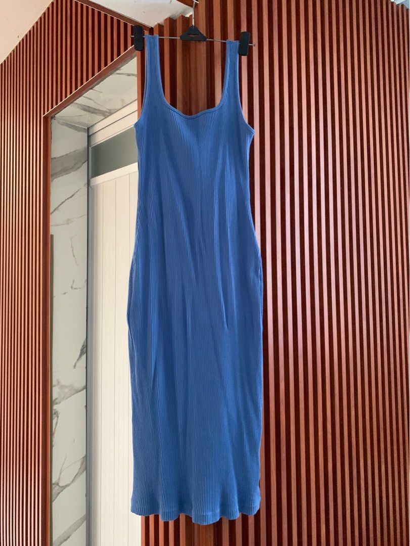 Pre-loved Uniqlo Dress (Category: Dresses) located in Baguio. Submitted by kahella (Listing ID 1390655588, Image 2). Description: Used twice only. No issue/ flaws. L-XL.