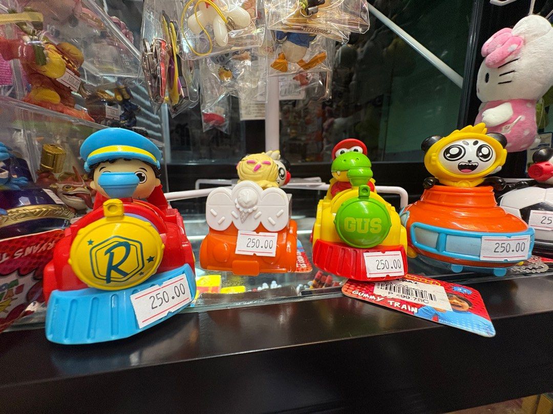Ryan’s World Racers (Category: Vehicle & Diecast Models) located in Quezon City. Submitted by treshermanasonlineshoppe (Listing ID 1388423982, Image 2). Description: Brand new w/ tags. Guaranteed original. Price posted in each items. Final price already so no more haggling please. Thank you☺️.
