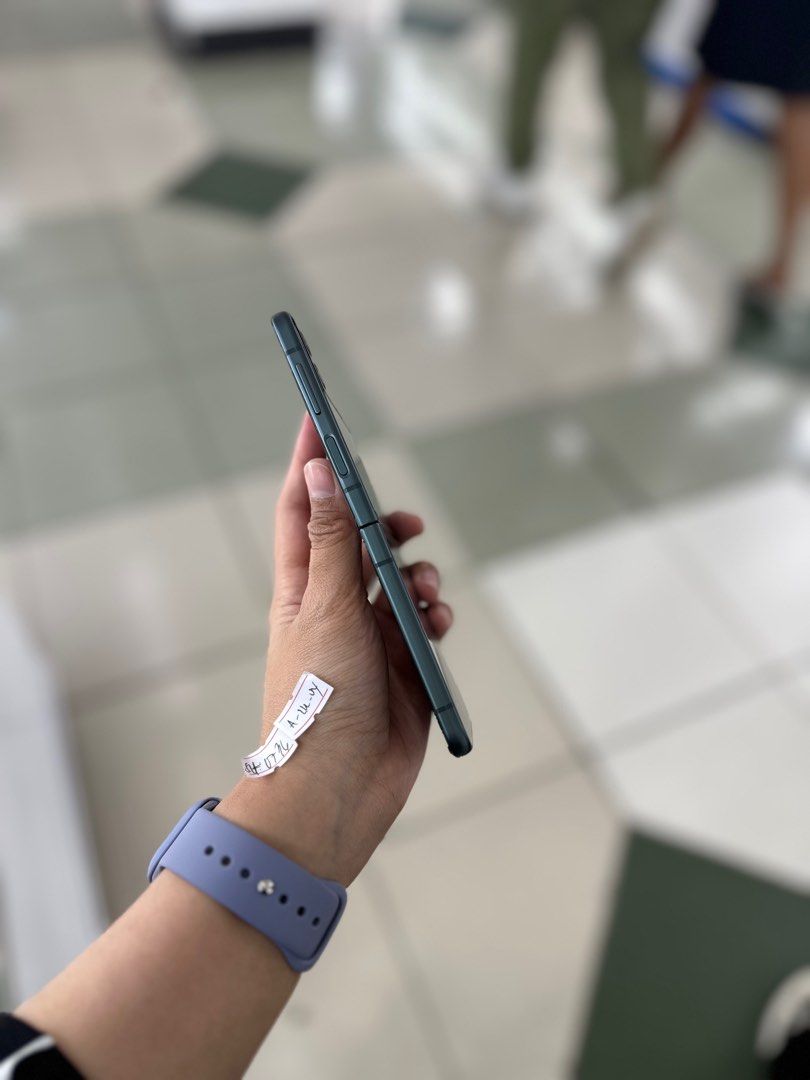 Samsung Flip 3 8/256gb Openline No Issue (Category: Samsung) located in San Juan City. Submitted by aynaagadgets (Listing ID 1390759700, Image 2). Description: SEPTEMBER 2025 STALL #: XB-07 FOR SALE | TRADE / SWAP PASS SA MGA SCAMMERS / THIRD PARTY (RFS: Buy and Sell) SAMSUNG FLIP 3 8/256GB OPENLINE ⬇️DETAILS⬇️ •8/256 GB (Other storage is also available) •Openline (Other Variant is still available but may vary) •Green (Other color is also availab