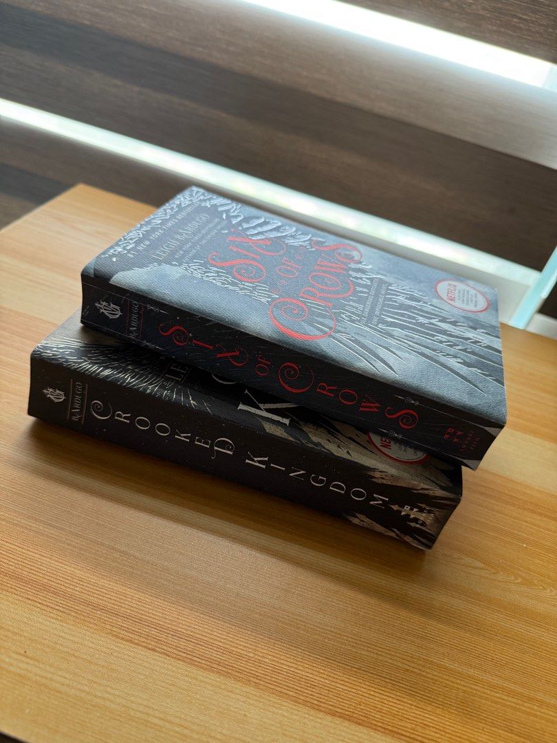 Six Of Crows Duology Boxed set (Category: Storybooks) located in Mandaluyong City. Submitted by she_sells_she_soars (Listing ID 1390667131, Image 3). Description: Six of Crows Duology Boxed Set 2 books - paperback, boxed set Read once. Good as new. Pick-up location: Mandaluyong area Selling price: 1200 boxed set or 600php per book.
