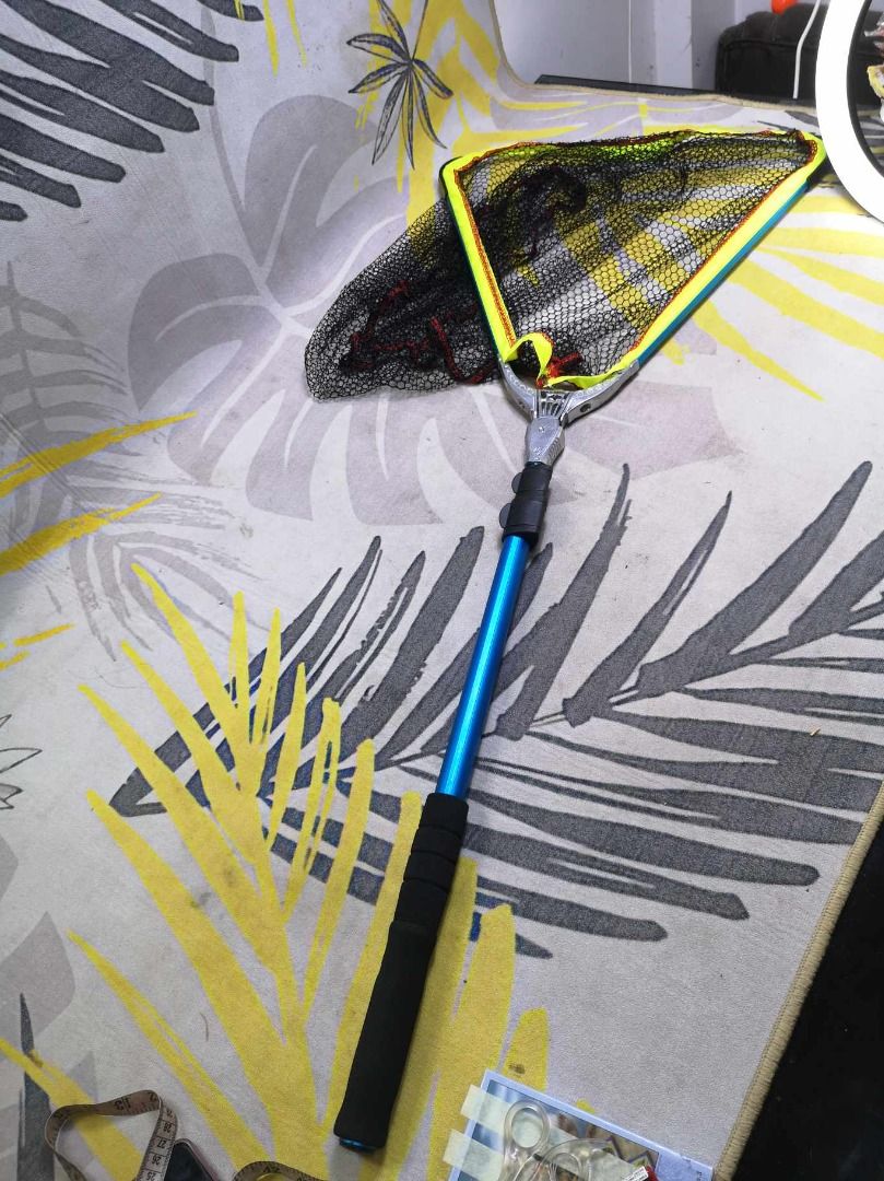 Telescoping Handle Fishing Net (Category: Fishing) located in Santa Cruz. Submitted by jmy_surplus.2 (Listing ID 1390743281, Image 2). Description: Size ; L - 70 W - 17 H - 9 Color ; Black Type ; Fishing Net Brand ; No brand Material ; nylon Style ; Telescoping Fishing Net MK A JMY 5 Batch #146.