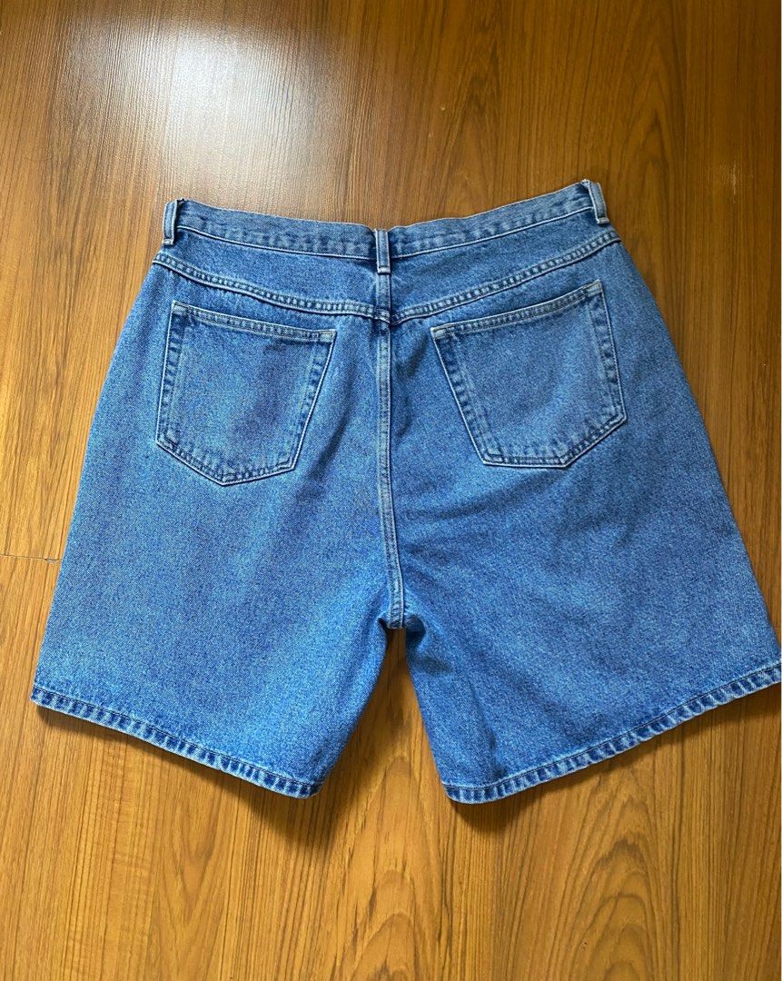 Venezia jean jorts (Category: Shorts) located in Trece Martires City. Submitted by thrifttocurrency86 (Listing ID 1390671833, Image 2). Description: .