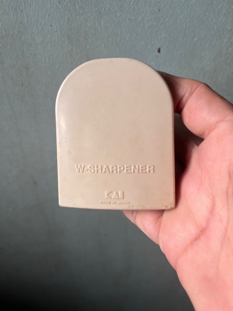 Whetstone Sharpener Kai (Category: Knives & Chopping Boards) located in Pasay City. Submitted by beye01 (Listing ID 1390680001, Image 2). Description: Compact W Sharpener AP0538: This is a double sharpener that can be used for 2 levels of rough and finishing sharpening. Compact design allows the main unit to be stored in the cover. Product Number: AP0538 Cover/Body: Styrofoam resin (heat-resistant temperature: 154°F (70°C)); Whetstone: Aluminum o