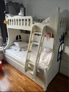 (Category: ) located in . Submitted by pearlmoon24 (Listing ID 1390718438, Image 1). Description: .