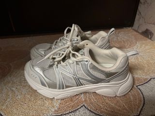 （分類：）位於 。 由 clawlun 提交（商品編號 1390956672，圖片 1）。簡介： 。