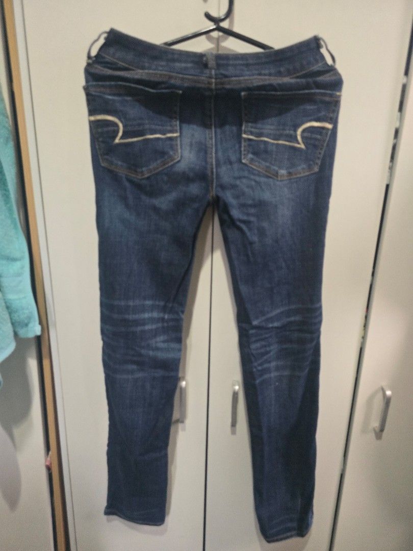 American eagle (Category: Jeans) located in Davao. Submitted by declutter2161 (Listing ID 1390927330, Image 2). Description: american eagle size 26-28.