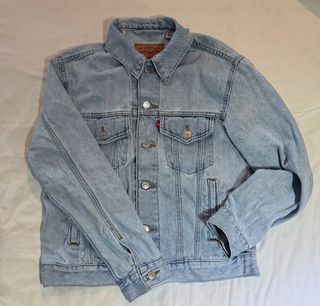 (Category: ) located in . Submitted by garnagedon (Listing ID 1390823185, Image 1). Description: .