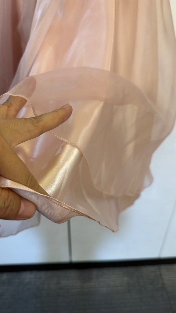 Baby Pink Gown (Category: Evening dresses & gowns) located in Las Pinas. Submitted by pamshopper (Listing ID 1390846936, Image 3). Description: Used once in wedding Waist - 25 inches Length 43 inches Breast - 30 inches .