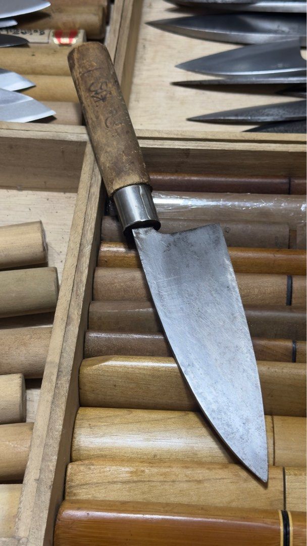 Deba Japan Knife (Category: Knives & Chopping Boards) located in Davao. Submitted by furendorithrifter (Listing ID 1390950716, Image 2). Description: 135mm blade 7mm spine.