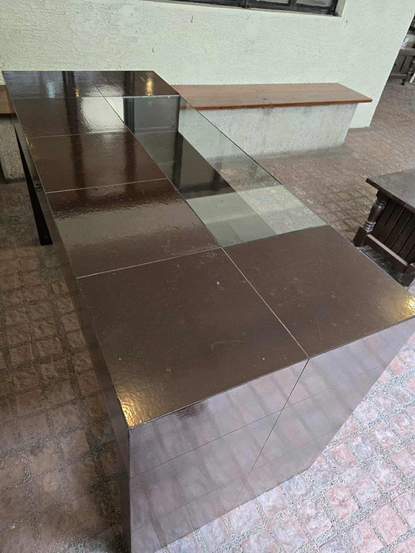 Intercon Hotel - Executive Office Desk Hardwood (Category: Office Furniture & Fixtures) located in Las Pinas. Submitted by bazach (Listing ID 1390954919, Image 3). Description: FOR SALE Elegant Table from InterContinental Hotel Makati Own a rare piece of history from the iconic InterContinental Hotel Makati. This table isn’t just furniture it’s part of Manila’s heritage ✅ Solid and stylish, built to last ✅ Original hotel piece (not replica) ✅ Per